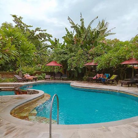 Rini Hotel لوفينا المظهر الخارجي الصورة