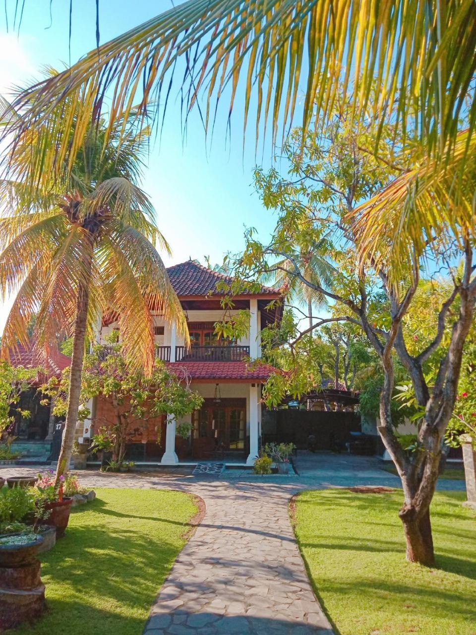Rini Hotel لوفينا المظهر الخارجي الصورة