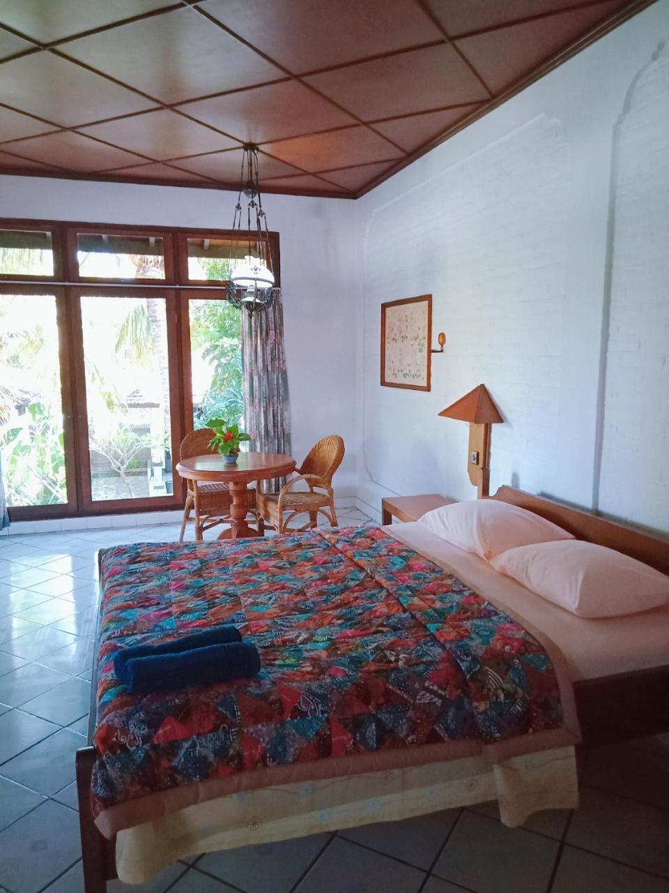 Rini Hotel لوفينا المظهر الخارجي الصورة