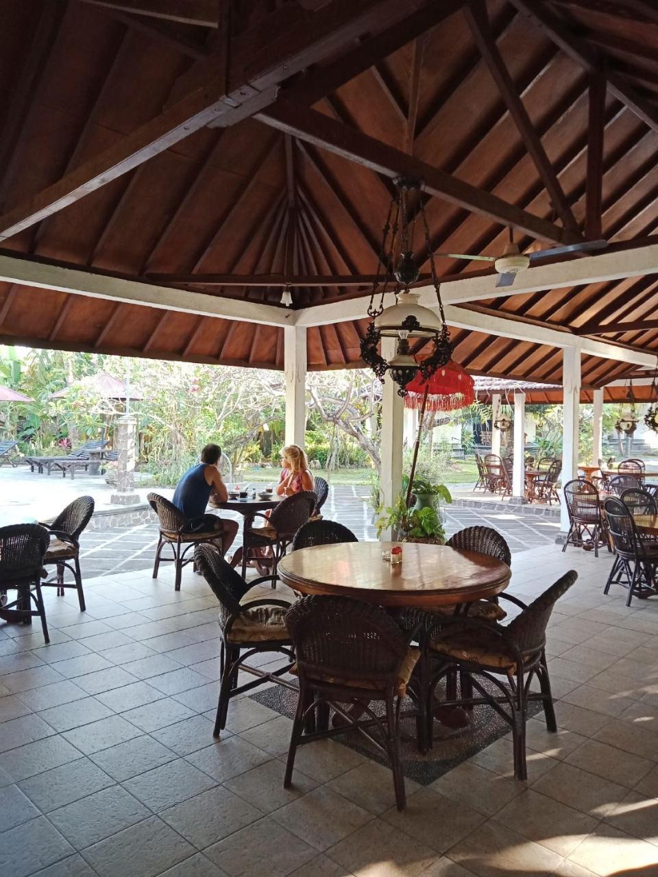 Rini Hotel لوفينا المظهر الخارجي الصورة