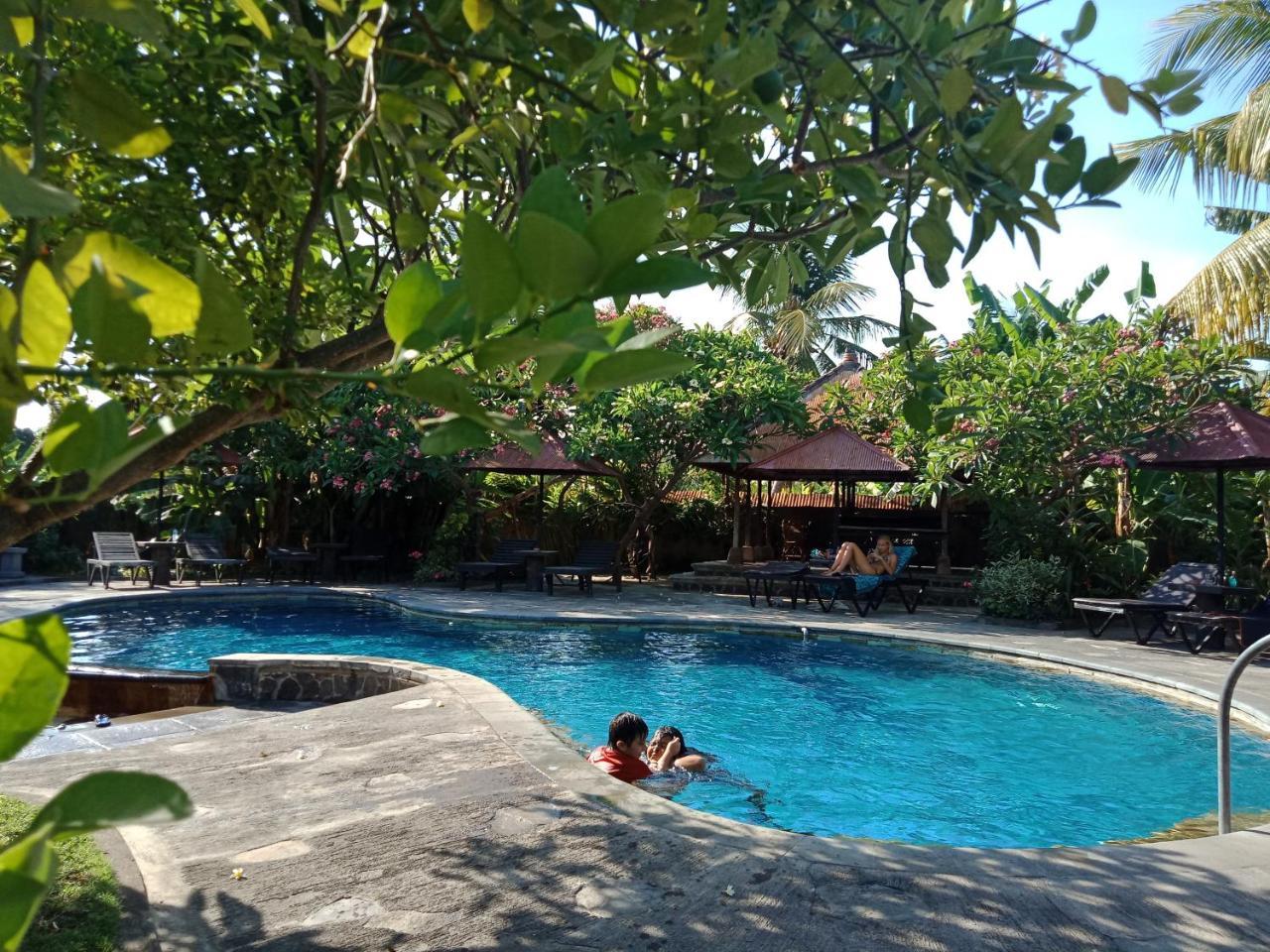 Rini Hotel لوفينا المظهر الخارجي الصورة